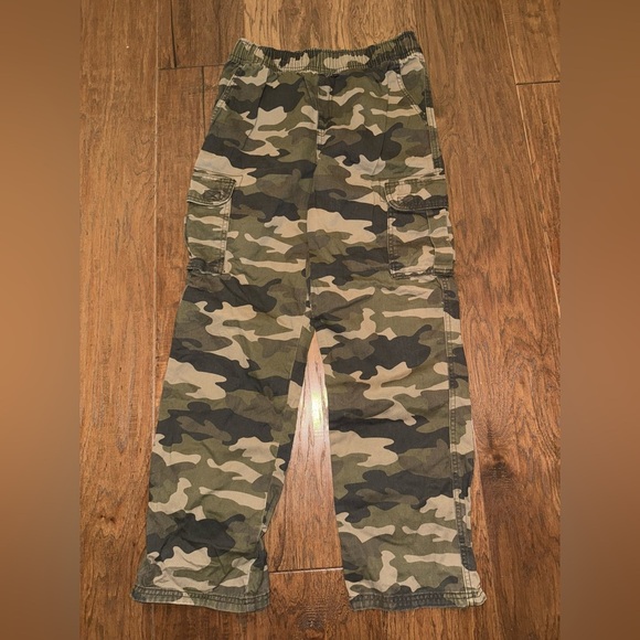 The Children's Place Green and Brown Casual Camouflage Bottoms - Picture 1 of 4